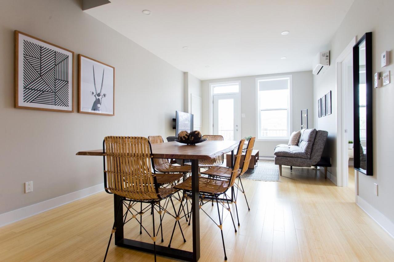 Trendy Little Italy 3 Bedroom Condo By Den Stays モントリオール エクステリア 写真
