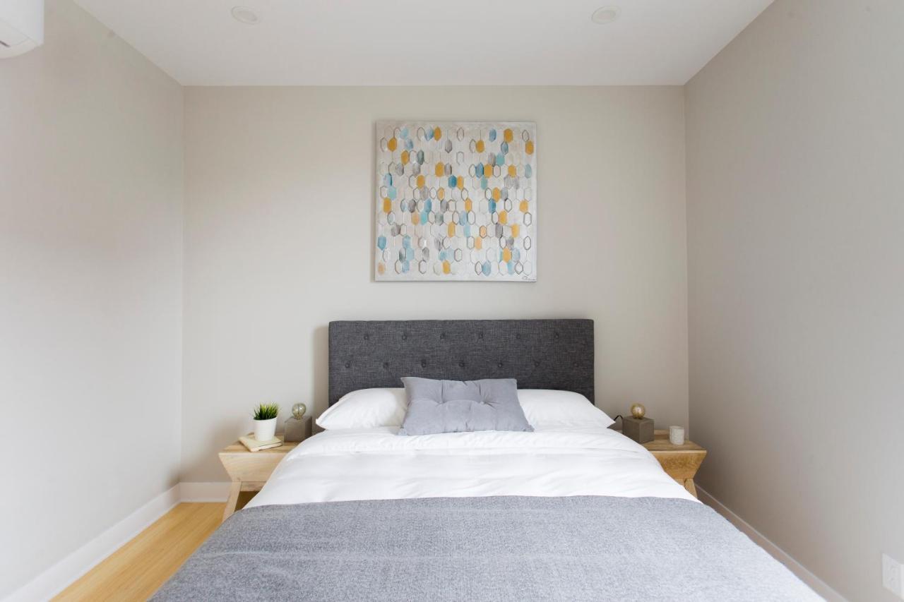 Trendy Little Italy 3 Bedroom Condo By Den Stays モントリオール エクステリア 写真