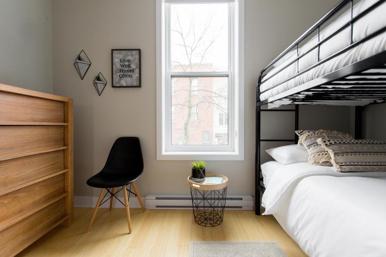 Trendy Little Italy 3 Bedroom Condo By Den Stays モントリオール エクステリア 写真