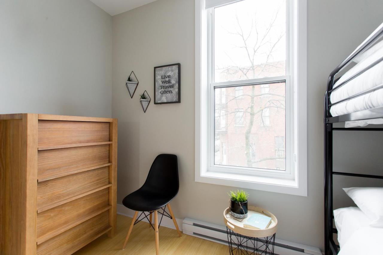 Trendy Little Italy 3 Bedroom Condo By Den Stays モントリオール エクステリア 写真